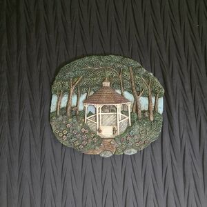 NCE Decorative Gazebo Wall Plaque in Green and Cream